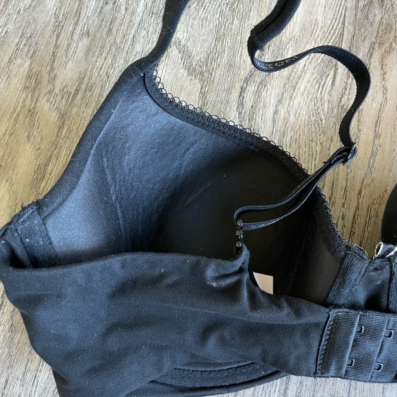 Victoria’s Secret, black Body by Victoria bra, size 34D - Picture 5 of 7